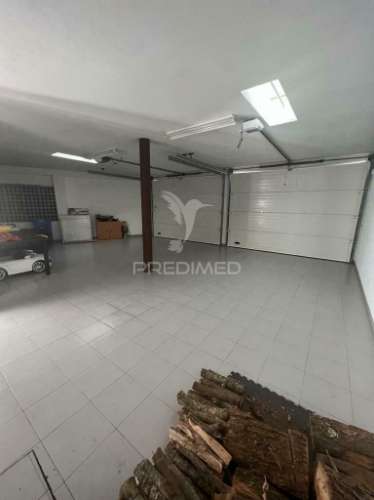 Moradia individual t3 - c/ piscina e cozinha regional
