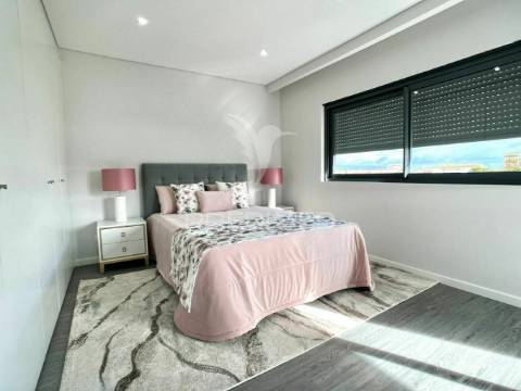 Olhão - apartamento novo com 2 quartos /two bedrooms apartment