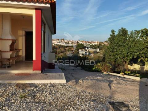 Moradia t3 com terreno, alcanhões / santarém