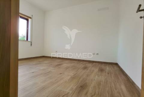 Moradia t3 com terreno, alcanhões / santarém
