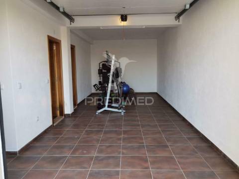 Moradia t3 com terreno, alcanhões / santarém
