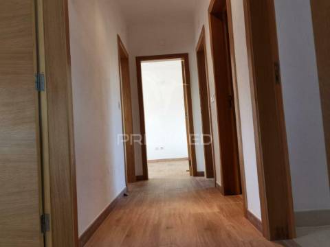 Moradia t3 com terreno, alcanhões / santarém