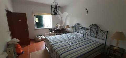 Quinta com 1,275ha com moradia t3 em alvito