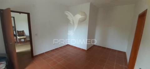 Quinta com 1,275ha com moradia t3 em alvito
