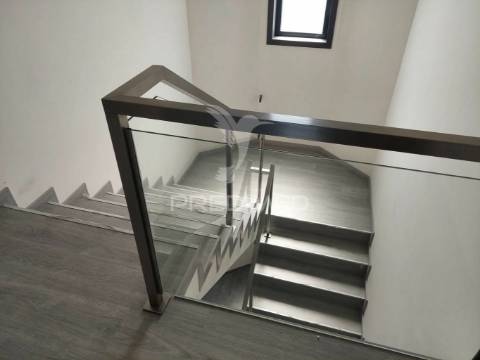 Moradia isolada t4 com 2 suites