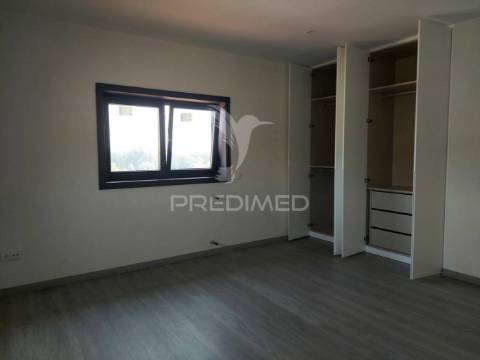 Moradia isolada t4 com 2 suites