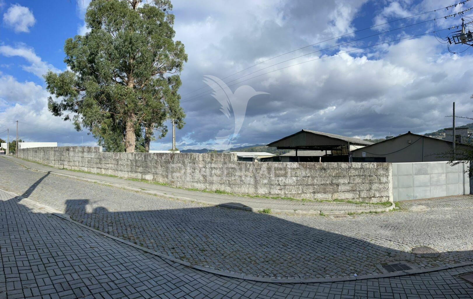Excelente lote terreno em pleno centro de vila das aves