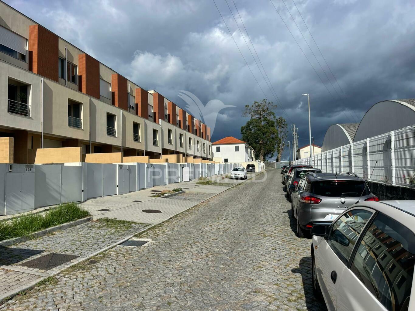 Excelente lote terreno em pleno centro de vila das aves