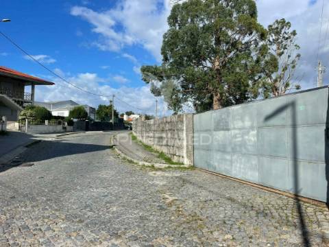 Excelente lote terreno em pleno centro de vila das aves