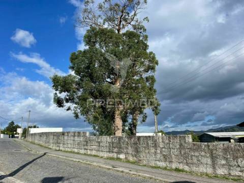 Excelente lote terreno em pleno centro de vila das aves