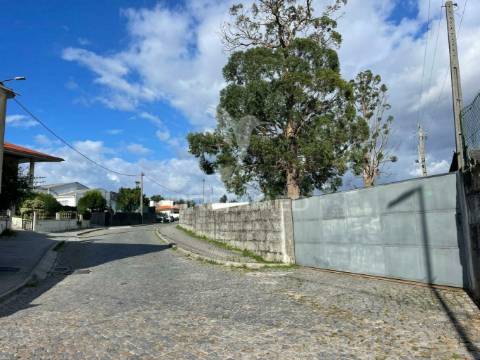 Excelente lote terreno em pleno centro de vila das aves