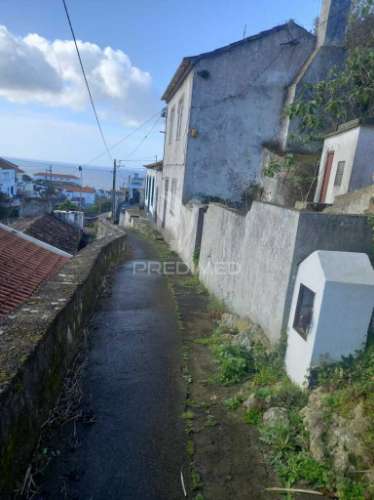 Moradia t3 na ribeirinha