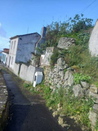 Moradia t3 na ribeirinha