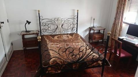 Casa de rés do chão e 1º andar,  galveias.