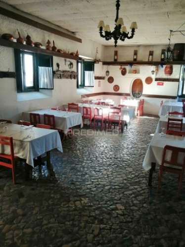 Cede - se restaurante típico adega em sintra