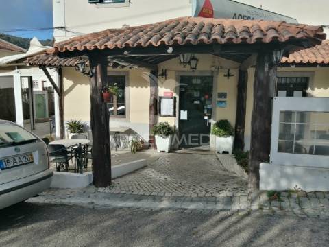 Cede - se restaurante típico adega em sintra