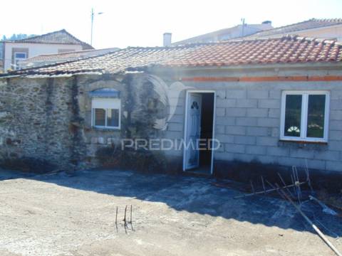 Conjunto de 3 casas em santa marta de penaguião
