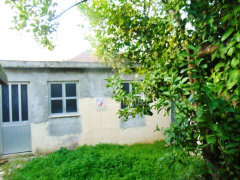 Conjunto de 3 casas em santa marta de penaguião