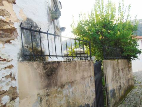 Conjunto de 3 casas em santa marta de penaguião