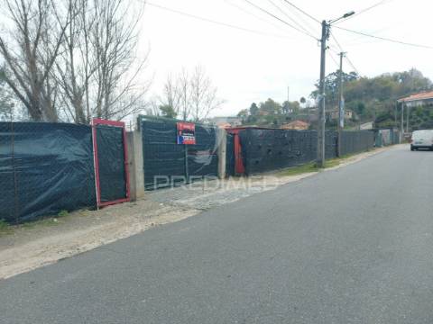 Terreno rustico com alpendre em penacova - felgueiras