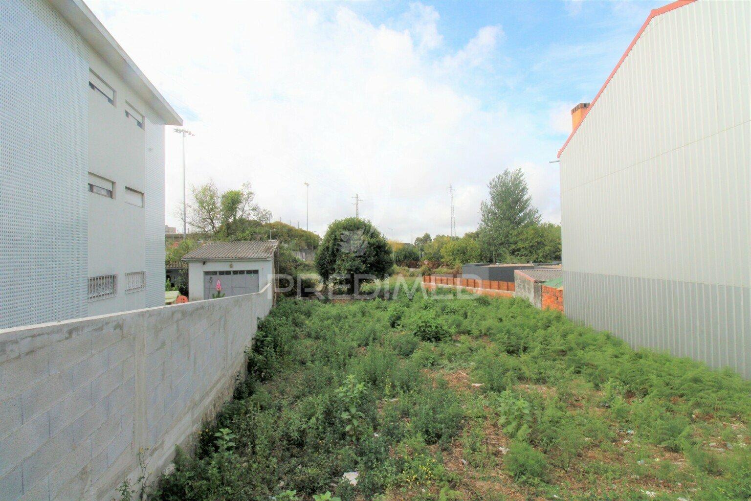 Lote para construção moradia em pedrouços