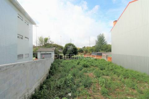 Lote para construção moradia em pedrouços