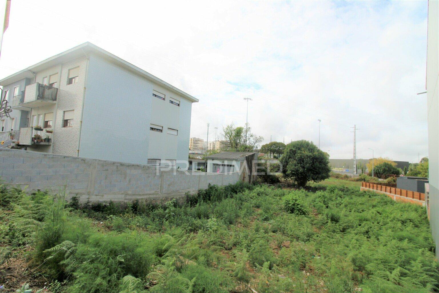 Lote para construção moradia em pedrouços