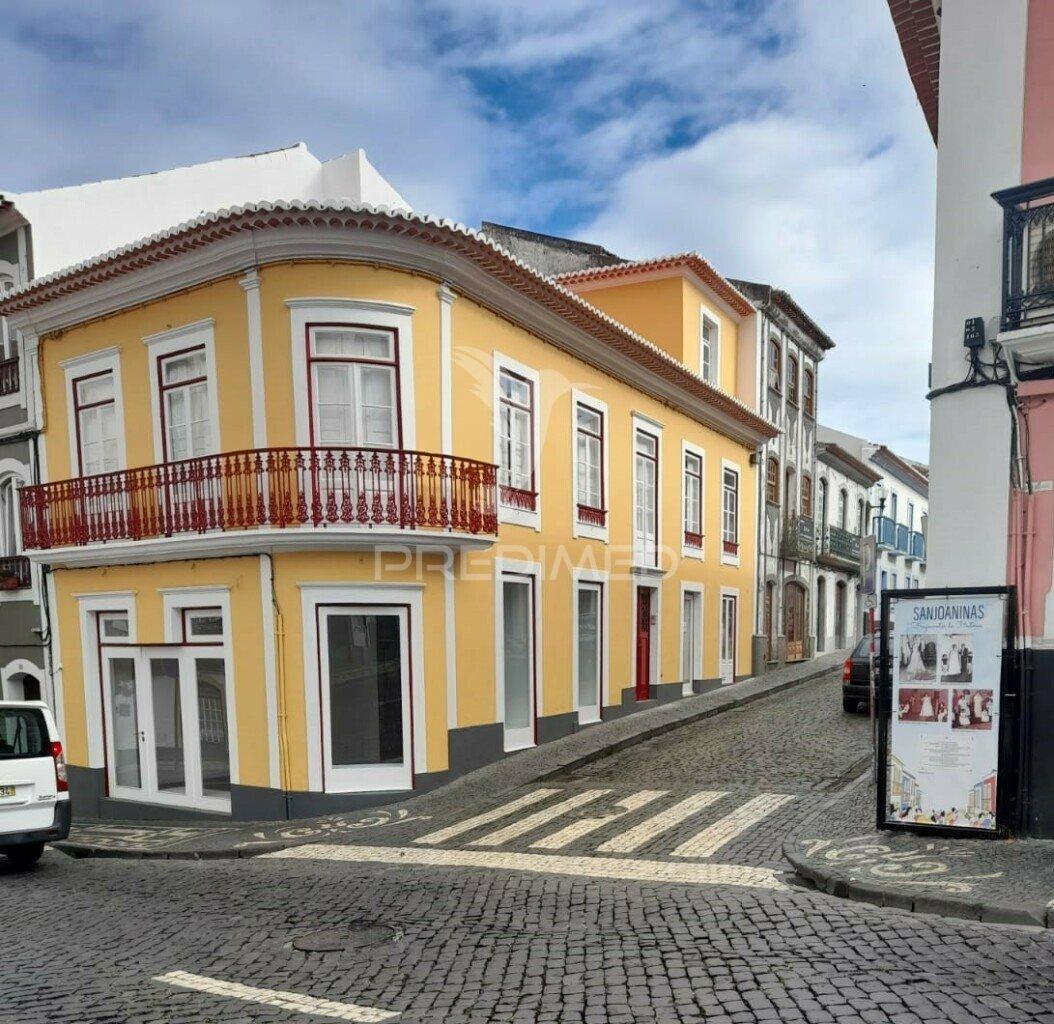 Moradia tradicional centro de angra