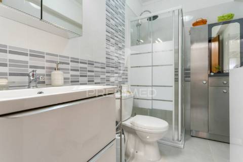 Apartamento t2+1 urbanização de carnide