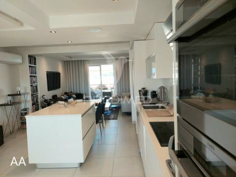 Vilamoura - apartamento com vista mar /apartment  overlooking the marina and the sea