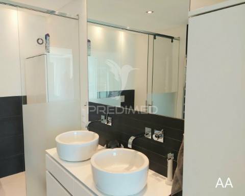 Vilamoura - apartamento com vista mar /apartment  overlooking the marina and the sea