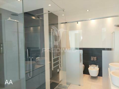 Vilamoura - apartamento com vista mar /apartment  overlooking the marina and the sea
