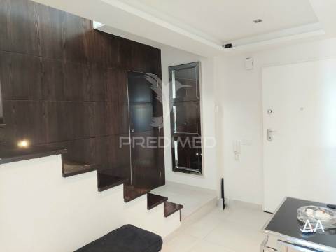 Vilamoura - apartamento com vista mar /apartment  overlooking the marina and the sea