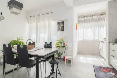 Apartamento no cabo de vialonga, v franca de xira, lisboa.