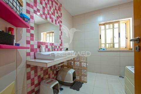 Moradia t4 com piscina, quinta do anjo perto estação fertagus
