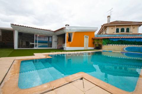 Moradia t4 com piscina, quinta do anjo perto estação fertagus