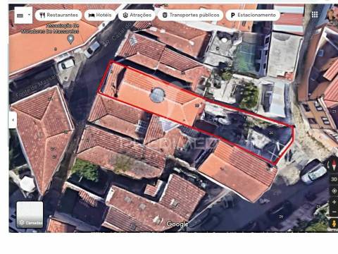 Predio  na marginal do porto