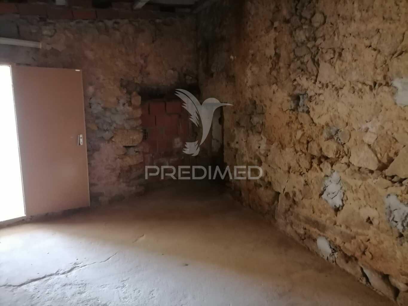 Casa na aldeia de alagoa