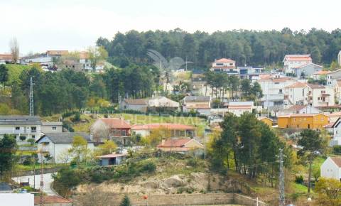Moradia p/ recuperar c/ projecto aprovado