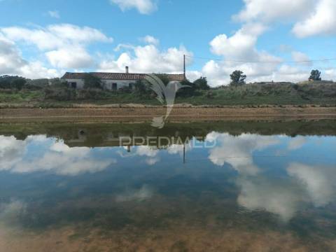 Herdade com casa rustica