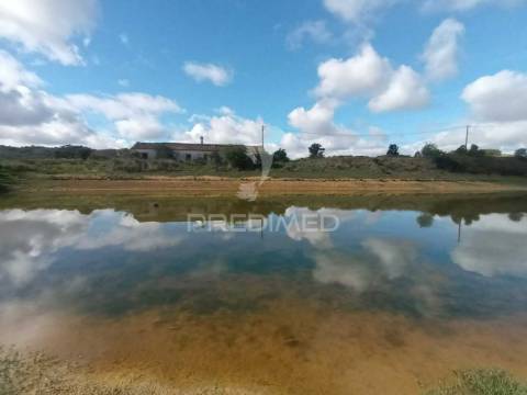 Herdade com casa rustica
