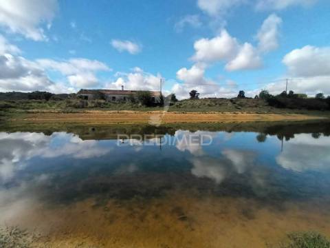 Herdade com casa rustica