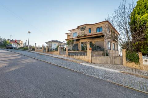 Moradia de luxo t3 com restaurante, em fafe