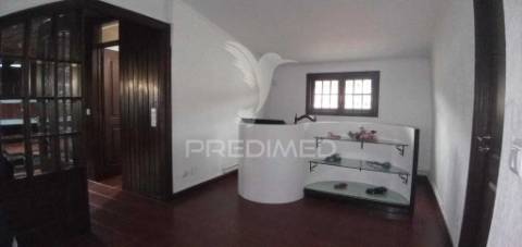Moradia  4 frentes em jaca - pedroso