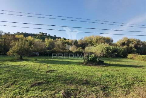 Terreno rústico com poço arneiro das milhariças