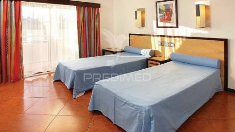 Aparthotel no centro de albufeira