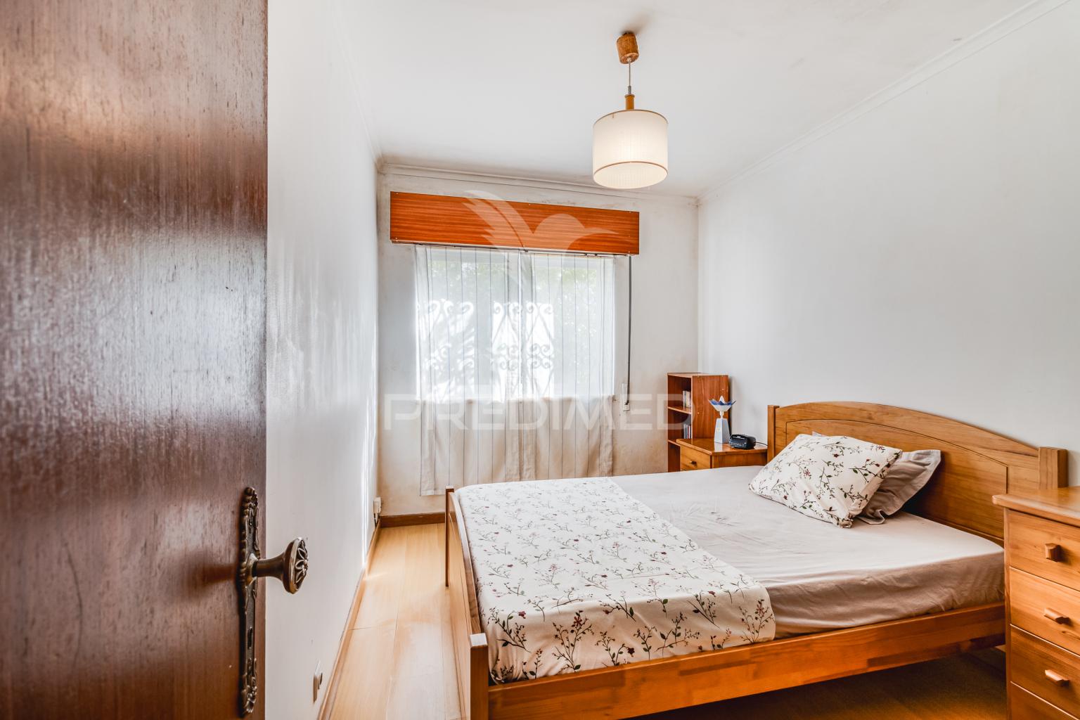 Apartamento t2 com logradouro em linhó