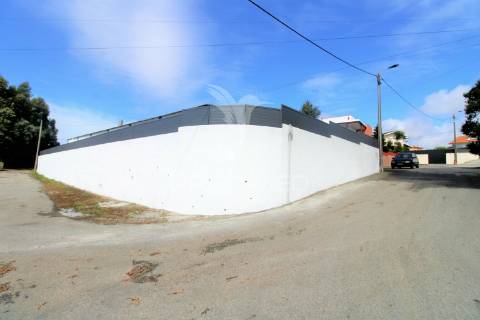 Armazém industrial em s. félix da marinha, vila nova de gaia