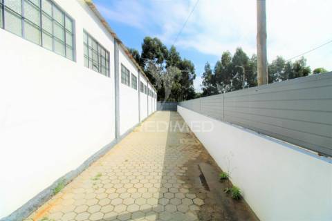 Armazém industrial em s. félix da marinha, vila nova de gaia