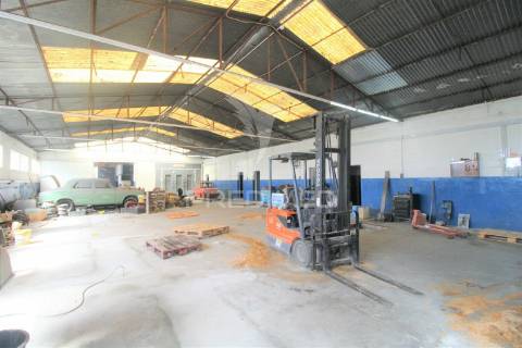 Armazém industrial em s. félix da marinha, vila nova de gaia